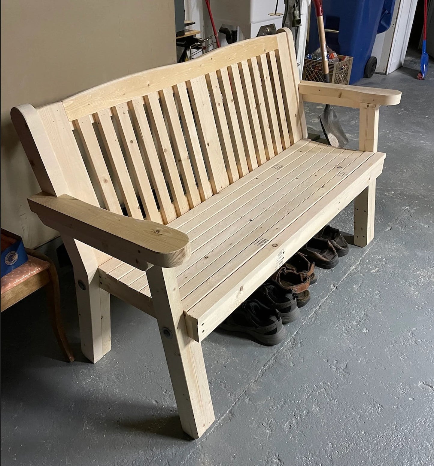 Garden Bench Plans – DIY Outdoor Bench / Fire Pit Seating Bench (Step-by-Step Woodworking Plans)